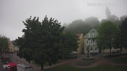 Náměstí, Hrad a Trůba
