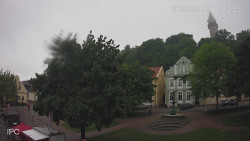 Náměstí, Hrad a Trůba