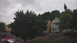 Náměstí, Hrad a Trůba