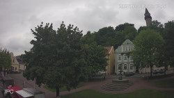 Náměstí, Hrad a Trůba