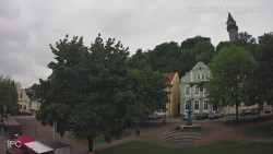 Náměstí, Hrad a Trůba