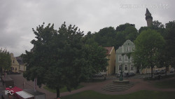 Náměstí, Hrad a Trůba