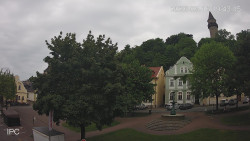 Náměstí, Hrad a Trůba