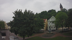 Náměstí, Hrad a Trůba