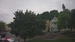 Náměstí, Hrad a Trůba