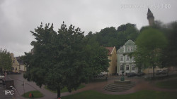 Náměstí, Hrad a Trůba