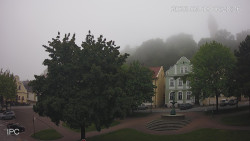 Náměstí, Hrad a Trůba