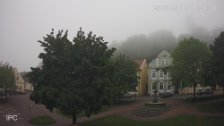Náměstí, Hrad a Trůba