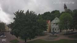 Náměstí, Hrad a Trůba