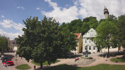 Náměstí, Hrad a Trůba