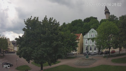 Náměstí, Hrad a Trůba
