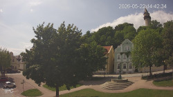 Náměstí, Hrad a Trůba