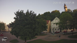 Náměstí, Hrad a Trůba