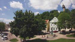 Náměstí, Hrad a Trůba