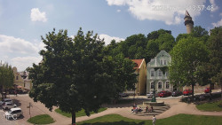Náměstí, Hrad a Trůba