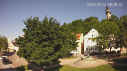 Náměstí, Hrad a Trůba