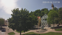 Náměstí, Hrad a Trůba