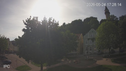Náměstí, Hrad a Trůba