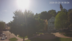 Náměstí, Hrad a Trůba