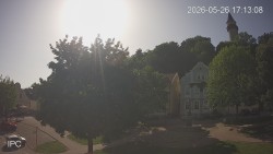 Náměstí, Hrad a Trůba