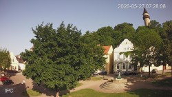 Náměstí, Hrad a Trůba