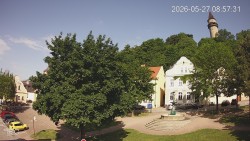 Náměstí, Hrad a Trůba
