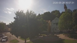 Náměstí, Hrad a Trůba