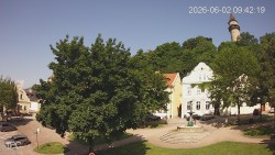 Náměstí, Hrad a Trůba