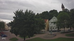 Náměstí, Hrad a Trůba