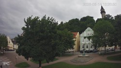 Náměstí, Hrad a Trůba