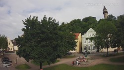 Náměstí, Hrad a Trůba