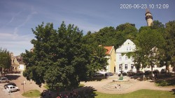 Náměstí, Hrad a Trůba