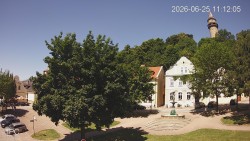 Náměstí, Hrad a Trůba