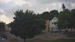 Náměstí, Hrad a Trůba