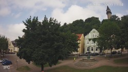 Náměstí, Hrad a Trůba