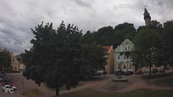Náměstí, Hrad a Trůba