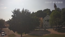 Náměstí, Hrad a Trůba
