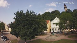 Náměstí, Hrad a Trůba