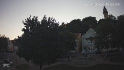 Náměstí, Hrad a Trůba