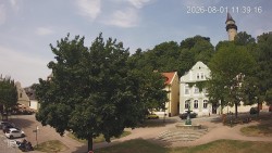 Náměstí, Hrad a Trůba