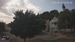 Náměstí, Hrad a Trůba
