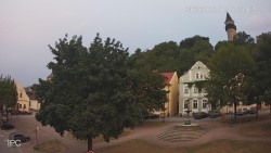 Náměstí, Hrad a Trůba