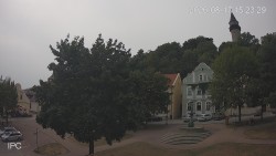 Náměstí, Hrad a Trůba