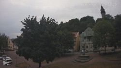 Náměstí, Hrad a Trůba