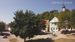 Náměstí, Hrad a Trůba