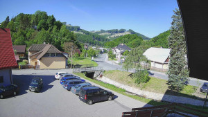 Obec Rusava - Kamera u Jubilejní ZŠ T. G. Masaryka a MŠ - 9.5.2025 v 09:00