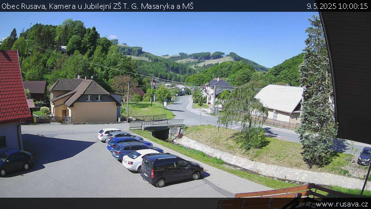 Obec Rusava - Kamera u Jubilejní ZŠ T. G. Masaryka a MŠ - 9.5.2025 v 10:00 Obec Rusava - Kamera u Jubilejní ZŠ T. G. Masaryka a MŠ - 9.5.2025 v 10:00