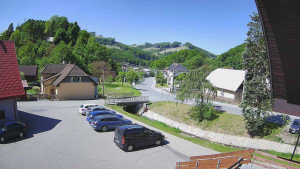 Obec Rusava - Kamera u Jubilejní ZŠ T. G. Masaryka a MŠ - 9.5.2025 v 11:00