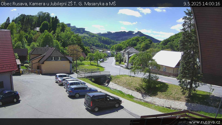 Obec Rusava - Kamera u Jubilejní ZŠ T. G. Masaryka a MŠ - 9.5.2025 v 14:00 Obec Rusava - Kamera u Jubilejní ZŠ T. G. Masaryka a MŠ - 9.5.2025 v 14:00
