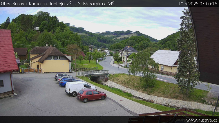 Obec Rusava - Kamera u Jubilejní ZŠ T. G. Masaryka a MŠ - 10.5.2025 v 07:00 Obec Rusava - Kamera u Jubilejní ZŠ T. G. Masaryka a MŠ - 10.5.2025 v 07:00
